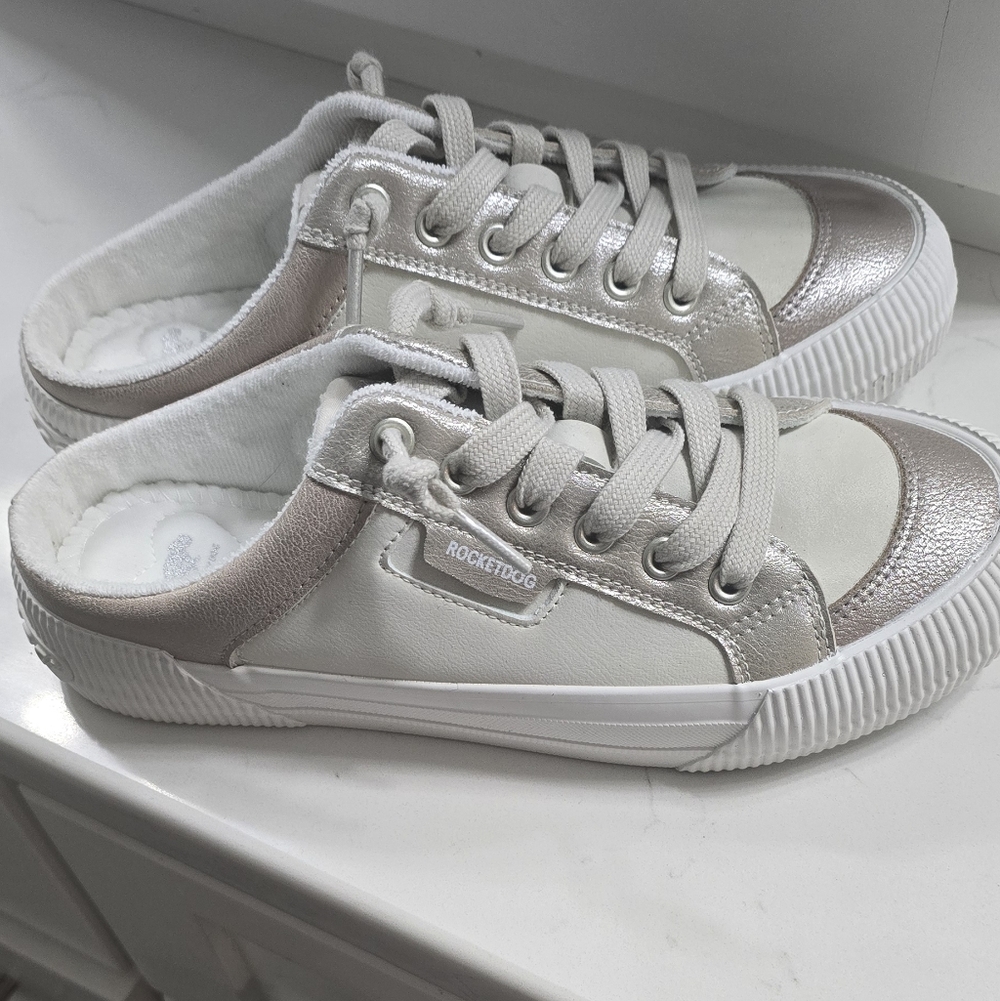Rocket Dog Women's Casual Sneakers - White and Silver